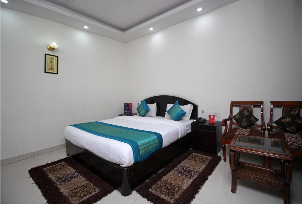 Hotel Oyo Ashoka International Near Gurudwara Shri Bangla Sahib Nové Dillí Exteriér fotografie